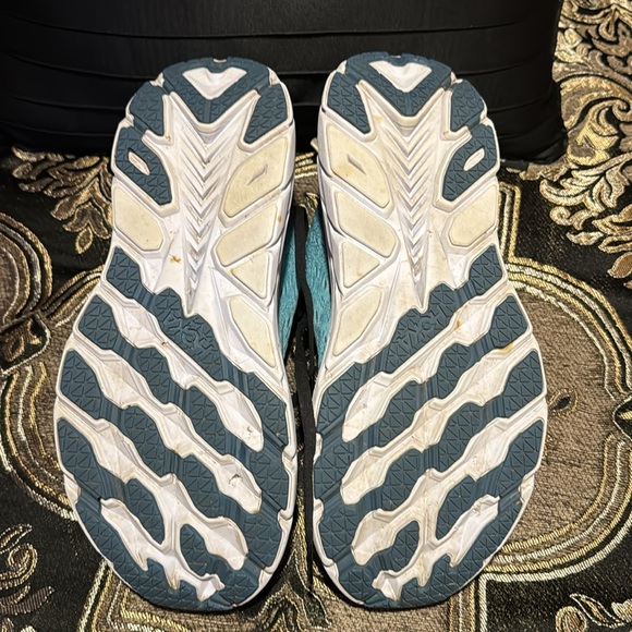 Hoka Clifton 8 - Picture 2 of 12